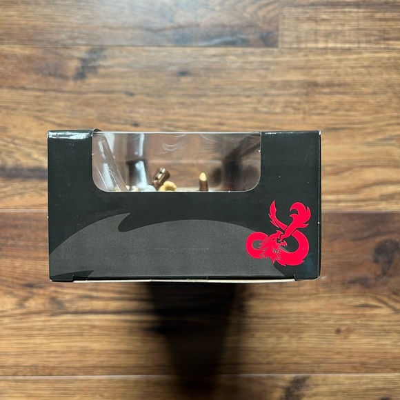 Dungeons & Dragons Figures - Picture 5 of 8